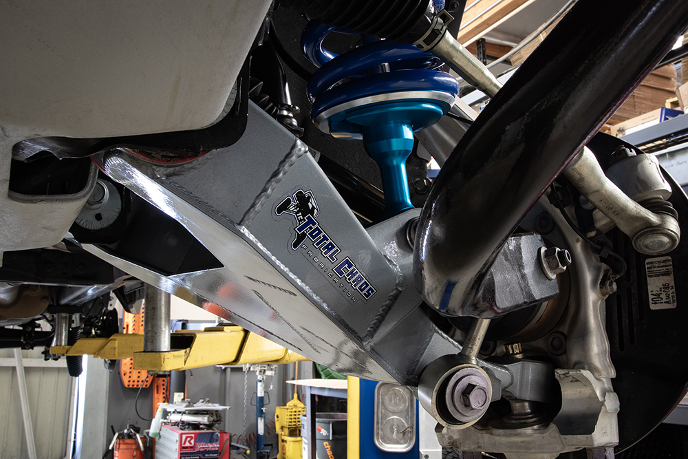 00-01-3rd-gen-toyota-tundra-aftermarket-lower-control-arms-detail