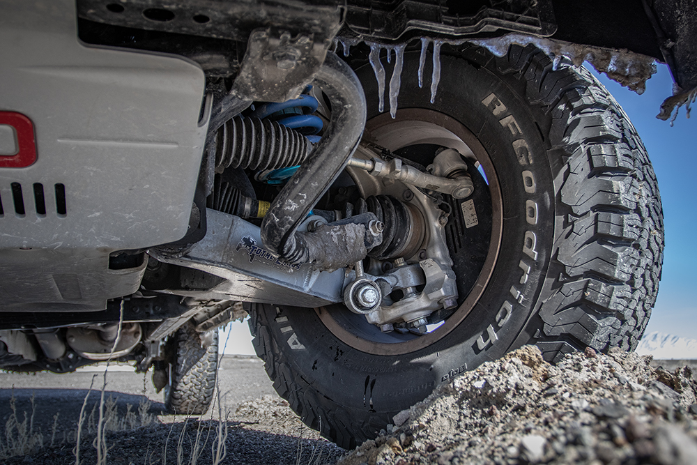 00-2-02-3rd-gen-tundra-performance-uniball-lower-control-arms-web