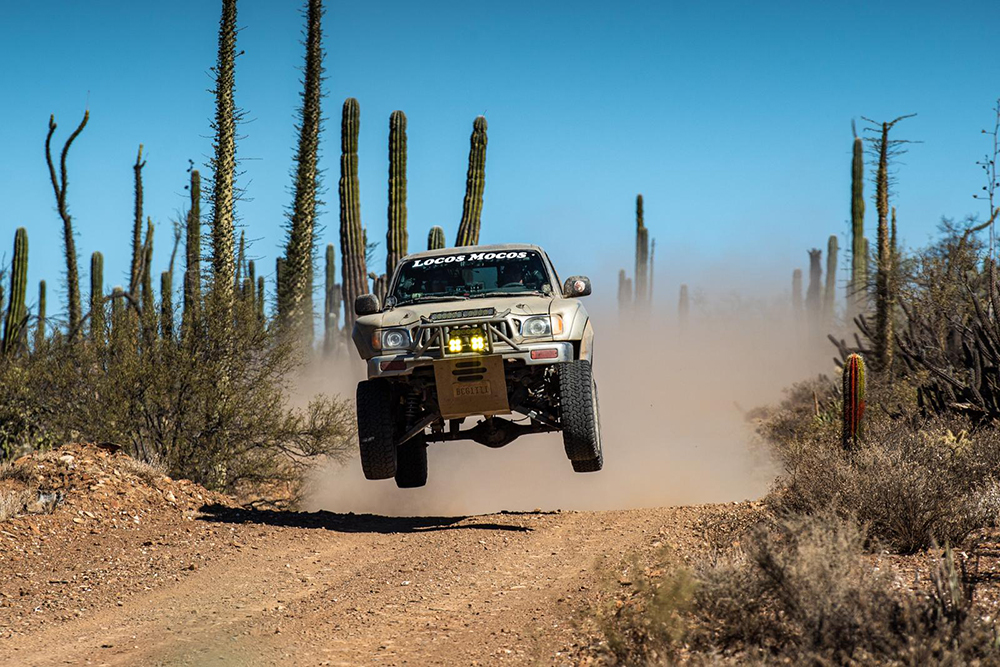 1-01-1st-gen-tacoma-long-travel-baja-desert-jump-cactus-off-road-prerunner