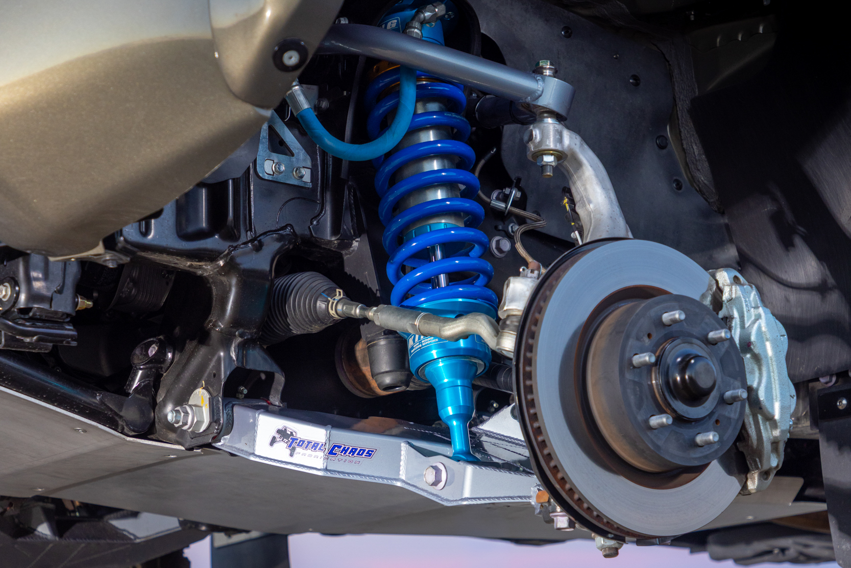 100-24-toyota-tacoma-king-3.0-shocks-TOTAL-CHAOS-long-travel