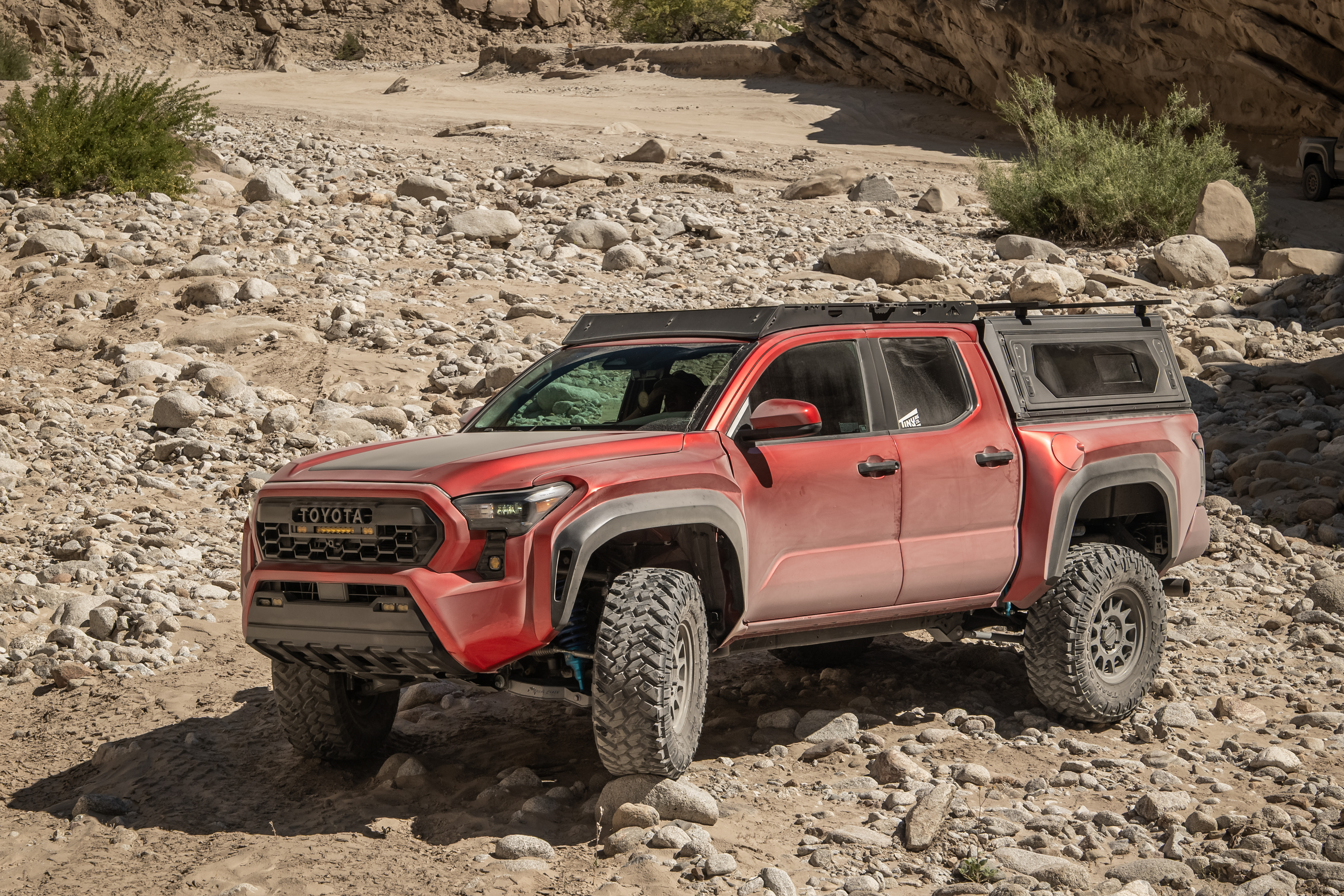 301-4th-gen-toyota-tacoma-king-IBP-shocks-TOTAL-CHAOS-2