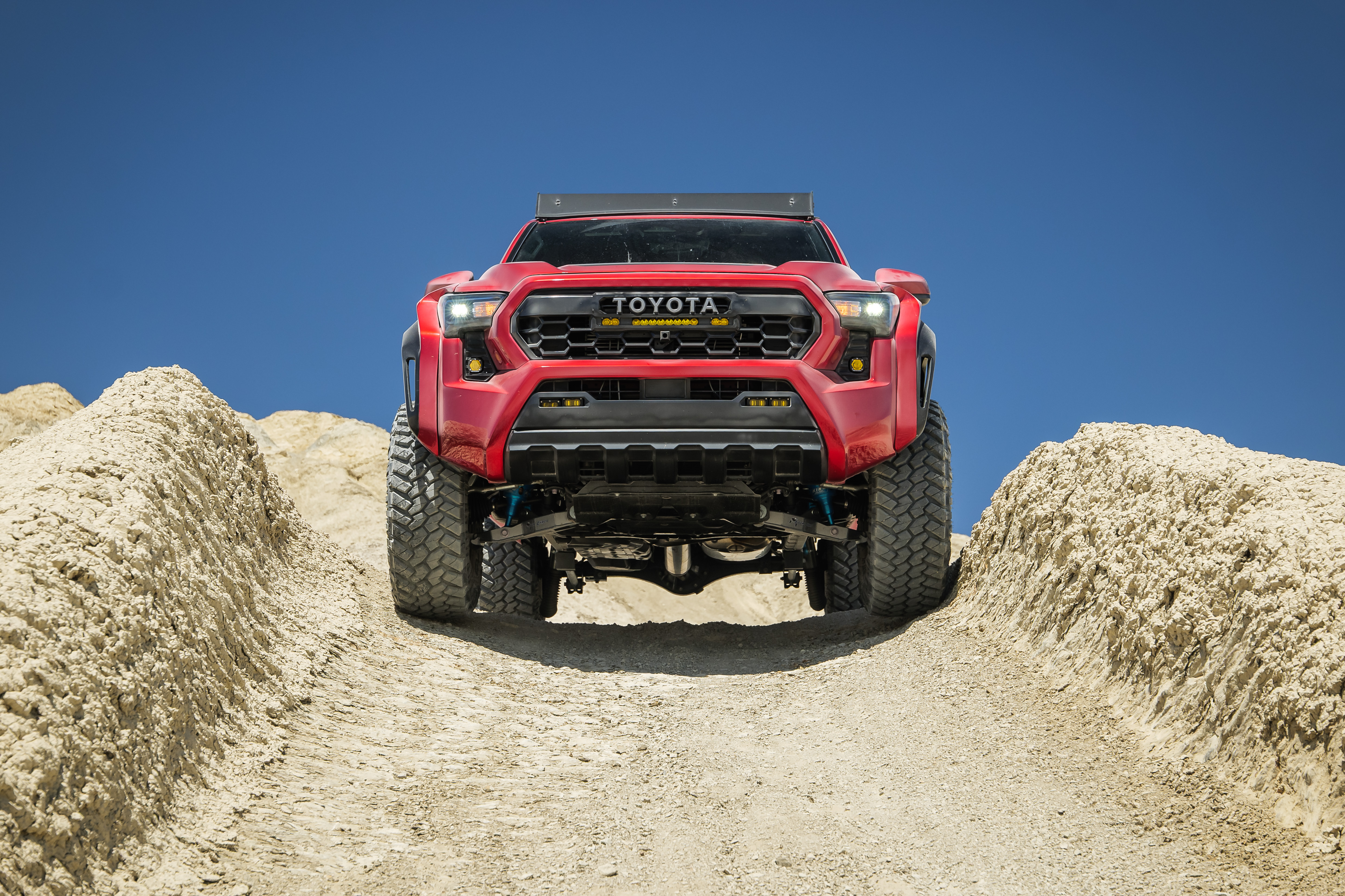 701-4th-gen-toyota-tacoma-king-IBP-shocks-TOTAL-CHAOS