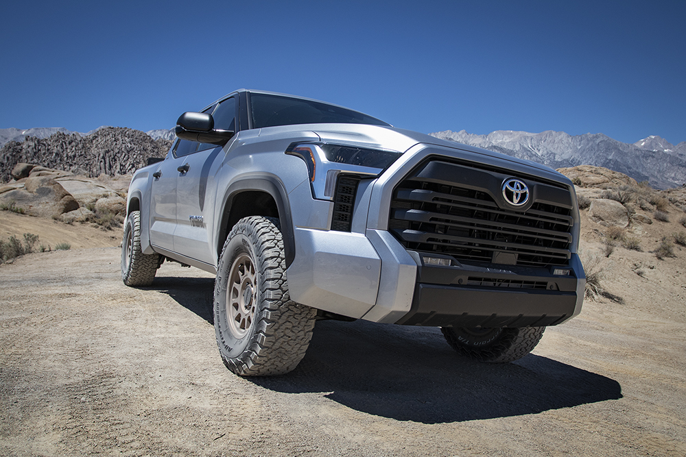 09-3rd-gen-toyota-tundra-desert-395-north-alabama-hills-web