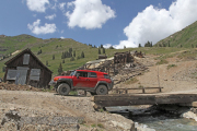 off-road-toyota-fj-cruiser-tacoma-4x4-6